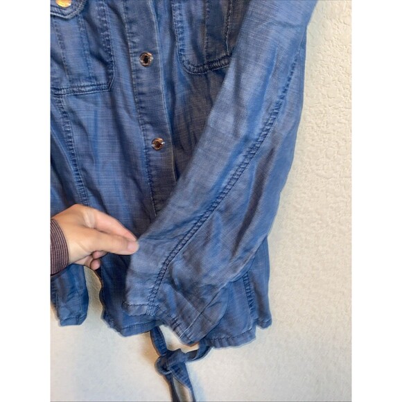 WHBM Women Denim Boyfriend Snap Long Sleeve Shirt Roll Tab M Tie Back Western - Picture 4 of 11